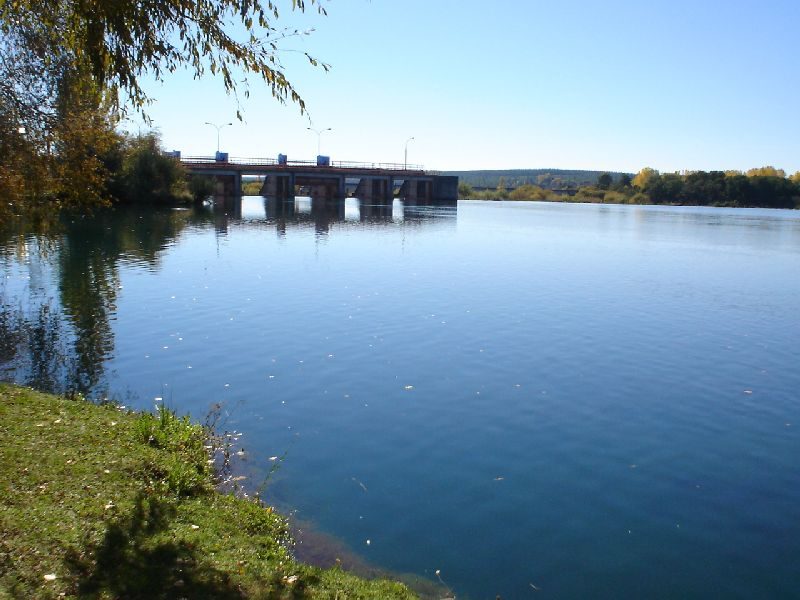 El río Laja en la zona de la bocatoma